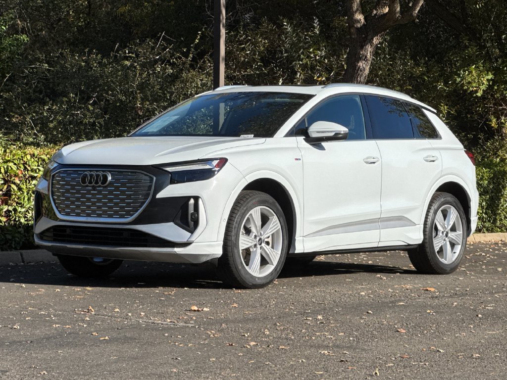 Certified 2024 Audi Q4 e-tron Premium Plus w/ Premium Plus AWD/4WD image 9