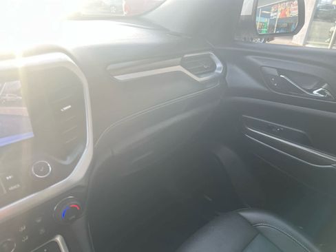 Used 2023 GMC Acadia SLT image 31