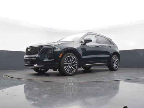 Certified 2025 Cadillac XT4 Sport image 50