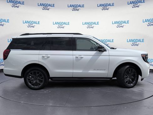 New 2027 Ford Expedition Platinum RWD image 3