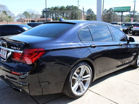 Used 2014 BMW 750Li xDrive image 8