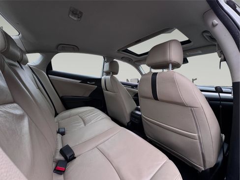 Used 2016 Honda Civic Touring image 21