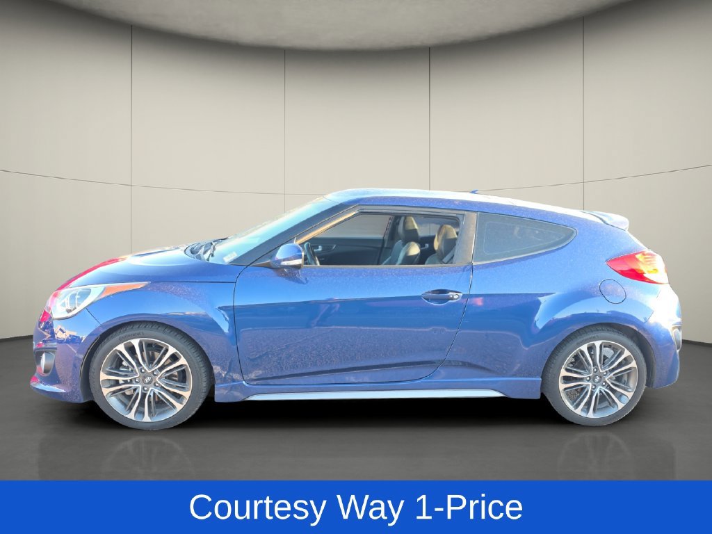 Used 2017 Hyundai Veloster Turbo FWD image 5