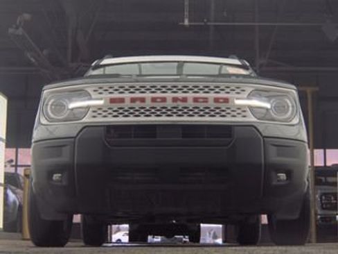 Used 2025 Ford Bronco Sport Heritage w/ Convenience Package image 7