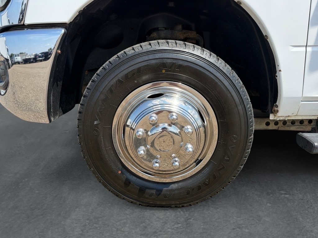 Used 2019 RAM 3500 Tradesman w/ Chrome Appearance Group AWD/4WD image 25