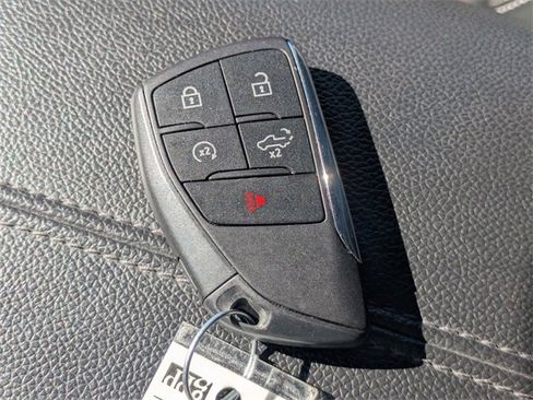 Used 2024 GMC Sierra 1500 AT4 w/ Technology Package image 37