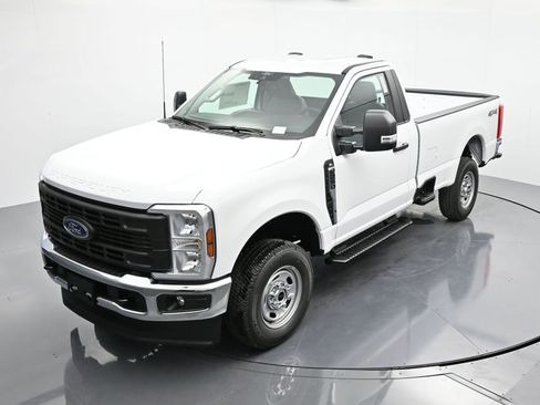 New 2026 Ford F250 XL w/ XL Chrome Package image 24