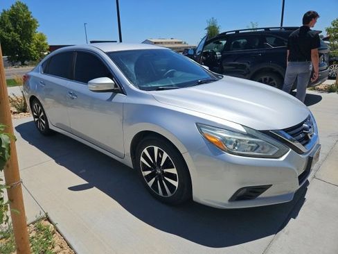 Used 2018 Nissan Altima 2.5 SL FWD image 1