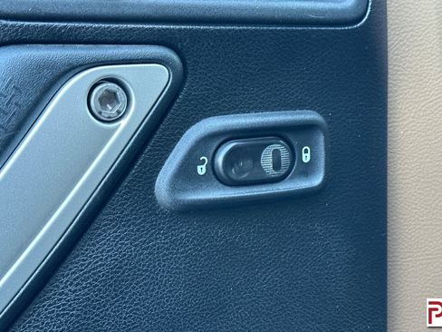 Used 2013 Jeep Wrangler Unlimited Sahara w/ Connectivity Group image 13