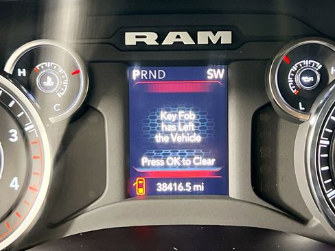 Used 2024 RAM 3500 Big Horn AWD/4WD image 23