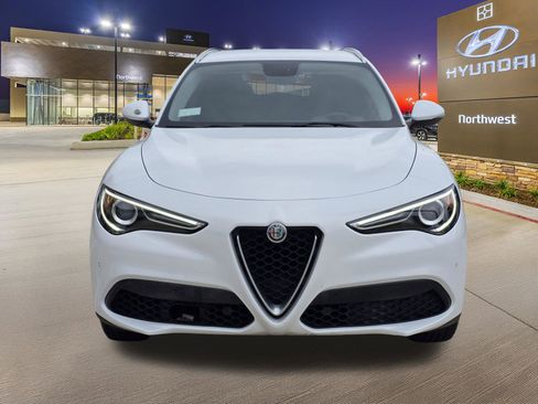 Used 2018 Alfa Romeo Stelvio Ti w/ Convenience Package AWD/4WD image 5