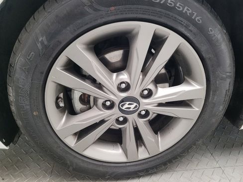 Used 2018 Hyundai Elantra SEL image 31