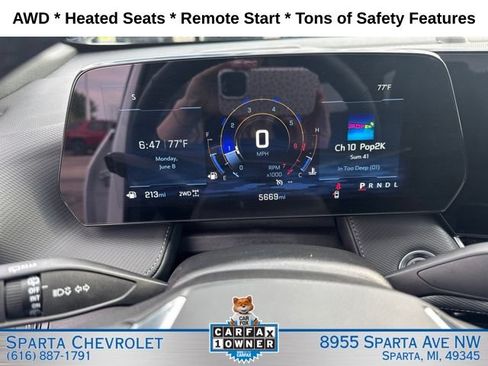 Used 2025 Chevrolet Equinox LT AWD/4WD image 18