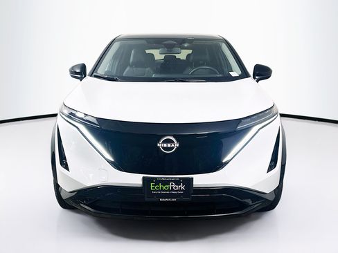 Used 2024 Nissan Ariya AWD image 2