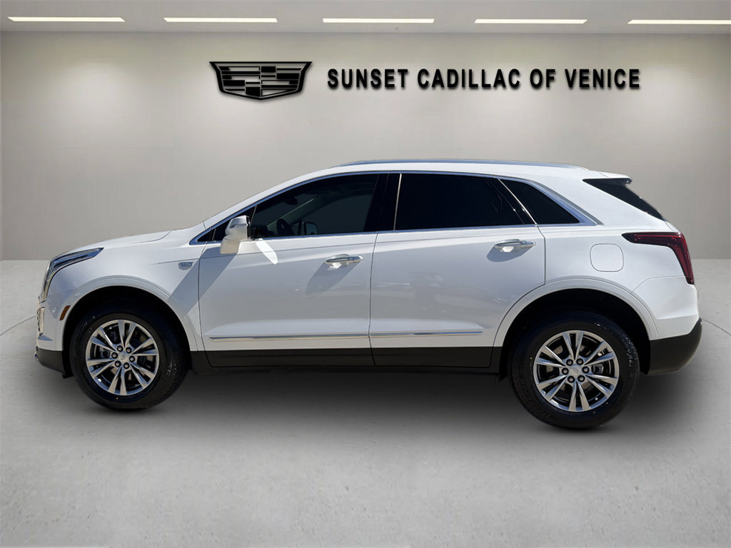 Certified 2022 Cadillac XT5 Premium Luxury FWD image 6