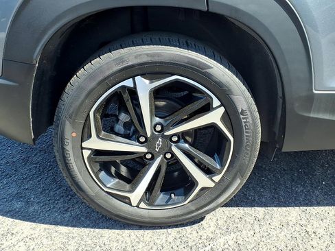 Certified 2022 Chevrolet TrailBlazer RS w/ Sun and Liftgate Package AWD/4WD image 7
