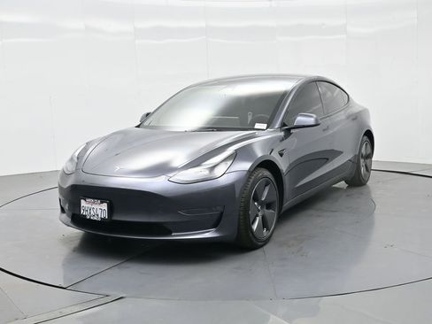 Used 2023 Tesla Model 3 Long Range image 3
