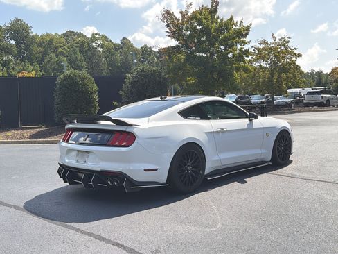 Used 2021 Ford Mustang GT w/ Equipment Group 301A RWD image 3