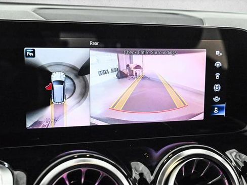 Used 2023 Mercedes-Benz EQB 300 EQB 300 w/ Pinnacle Package image 15