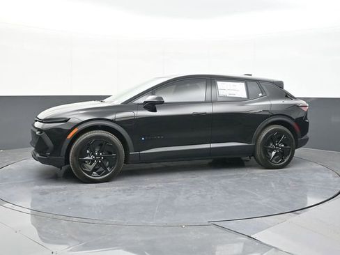 New 2026 Chevrolet Equinox EV LT w/ Midnight Package FWD image 5