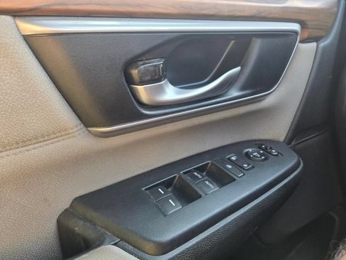 Used 2018 Honda CR-V EX image 8