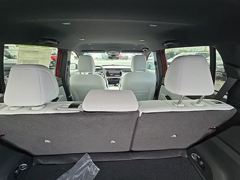 New 2026 Jeep Cherokee Laredo image 45