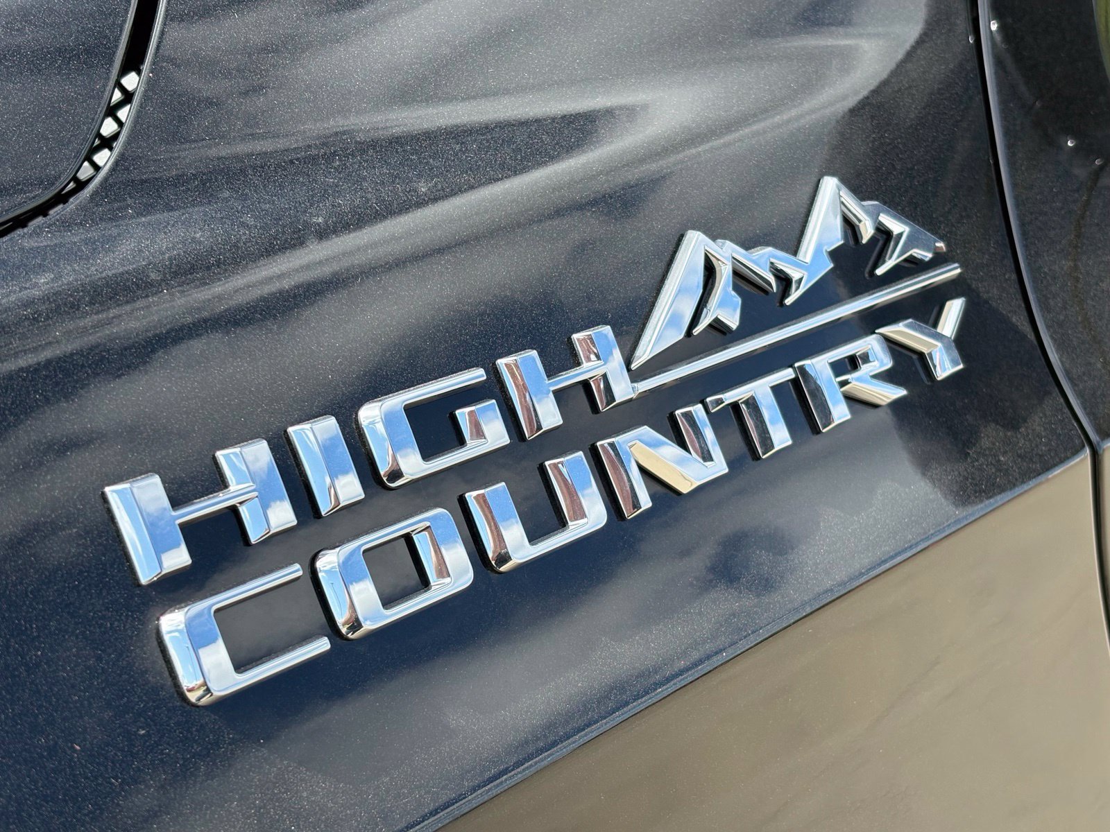 Certified 2026 Chevrolet Tahoe High Country AWD/4WD image 11