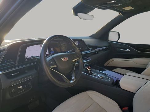 Certified 2023 Cadillac Escalade ESV Sport w/ Touring Package image 29