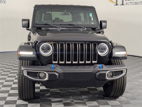Certified 2023 Jeep Wrangler Unlimited Sahara image 3