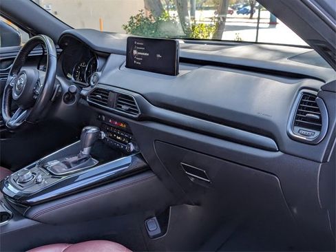 Certified 2022 MAZDA CX-9 Carbon Edition image 26