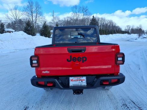 Used 2022 Jeep Gladiator Sport AWD/4WD image 4