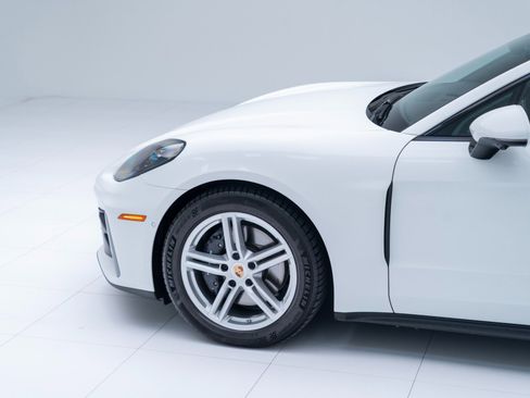 Certified 2024 Porsche Panamera image 11
