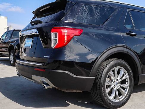 Used 2020 Ford Explorer Limited image 9