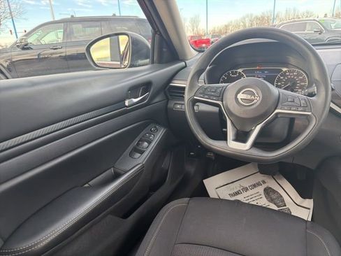 Used 2024 Nissan Altima 2.5 SV image 15
