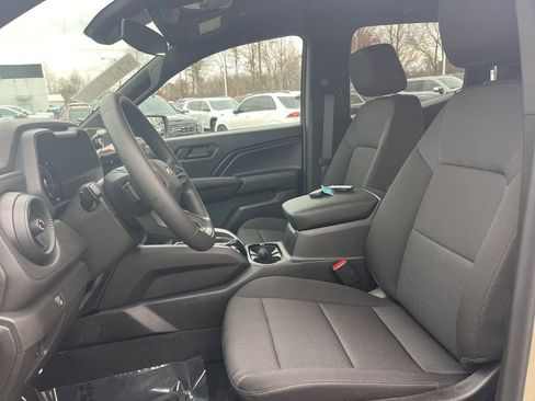 Used 2024 Chevrolet Colorado W/T w/ WT Convenience Package II image 10