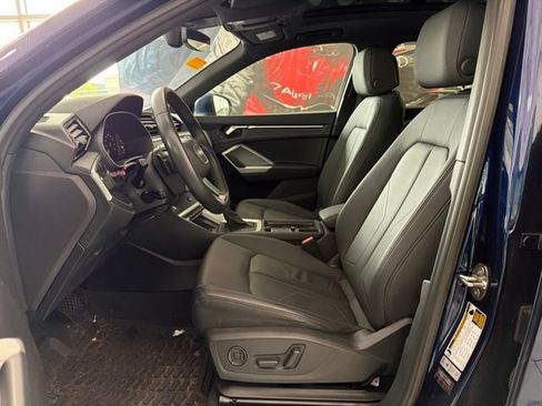 Used 2024 Audi Q3 2.0T Premium AWD/4WD image 9