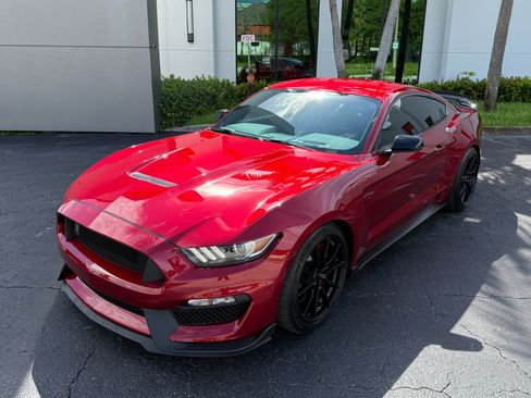 Used 2019 Ford Mustang Shelby GT350 w/ Technology Package RWD image 6