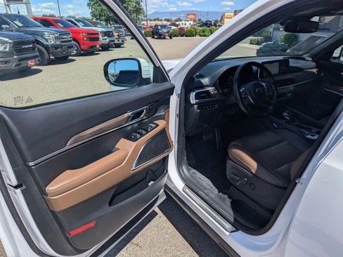 Used 2021 Kia Telluride SX w/ SX Prestige Package AWD/4WD image 8