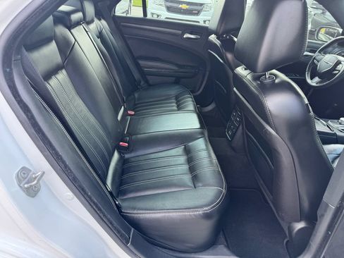 Used 2015 Chrysler 300 S w/ 300S Premium Group RWD image 18