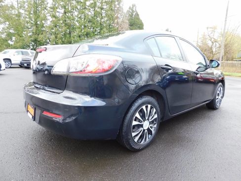 Used 2013 MAZDA MAZDA3 i SV image 2