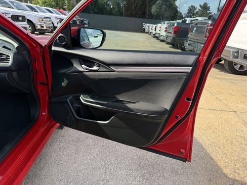 Used 2018 Honda Civic EX-T image 11