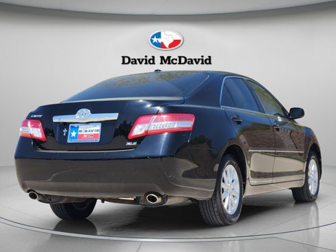 Used 2010 Toyota Camry XLE FWD image 6