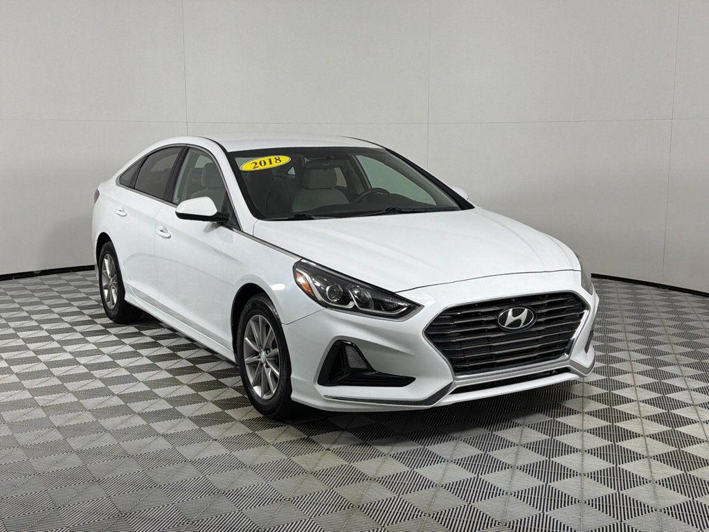 Used 2018 Hyundai Sonata SE FWD image 3