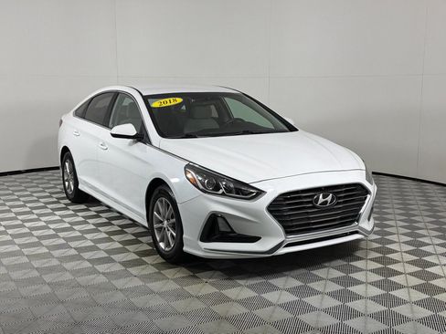 Used 2018 Hyundai Sonata SE FWD image 3