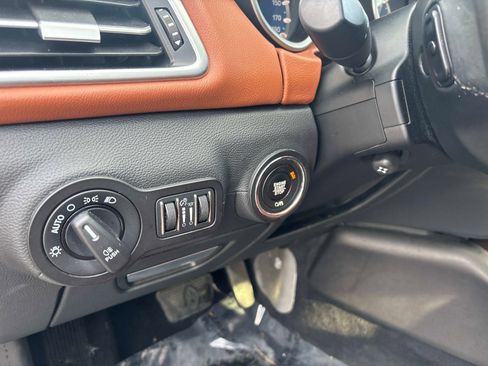 Used 2017 Maserati Ghibli S image 19