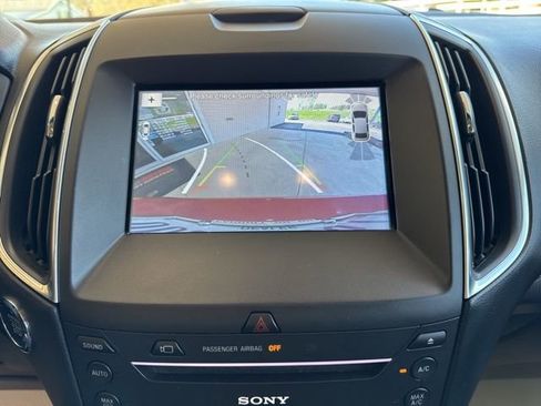 Used 2016 Ford Edge Titanium w/ Equipment Group 302A image 21