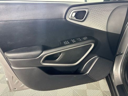 Used 2024 Kia Soul LX w/ Option Group 015 image 10