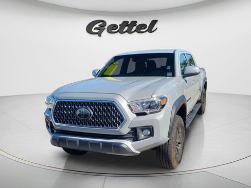Used 2019 Toyota Tacoma TRD Off-Road AWD/4WD image 2