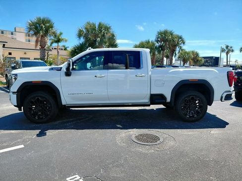 Used 2026 GMC Sierra 2500 Denali w/ Denali Reserve Package AWD/4WD image 6