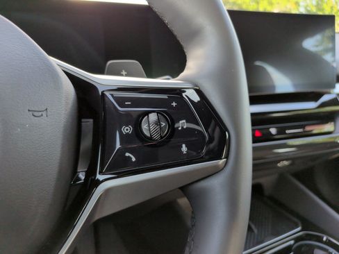 Certified 2026 BMW 530i RWD image 20
